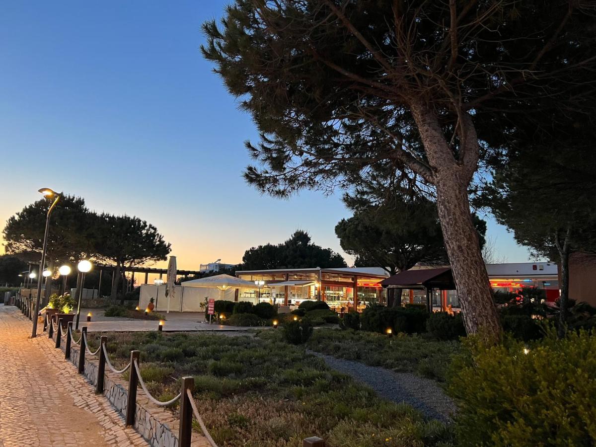 Beach & Sea Apt, Fast Wifi, Airco, Private Parking And Pool Portimao Exterior photo